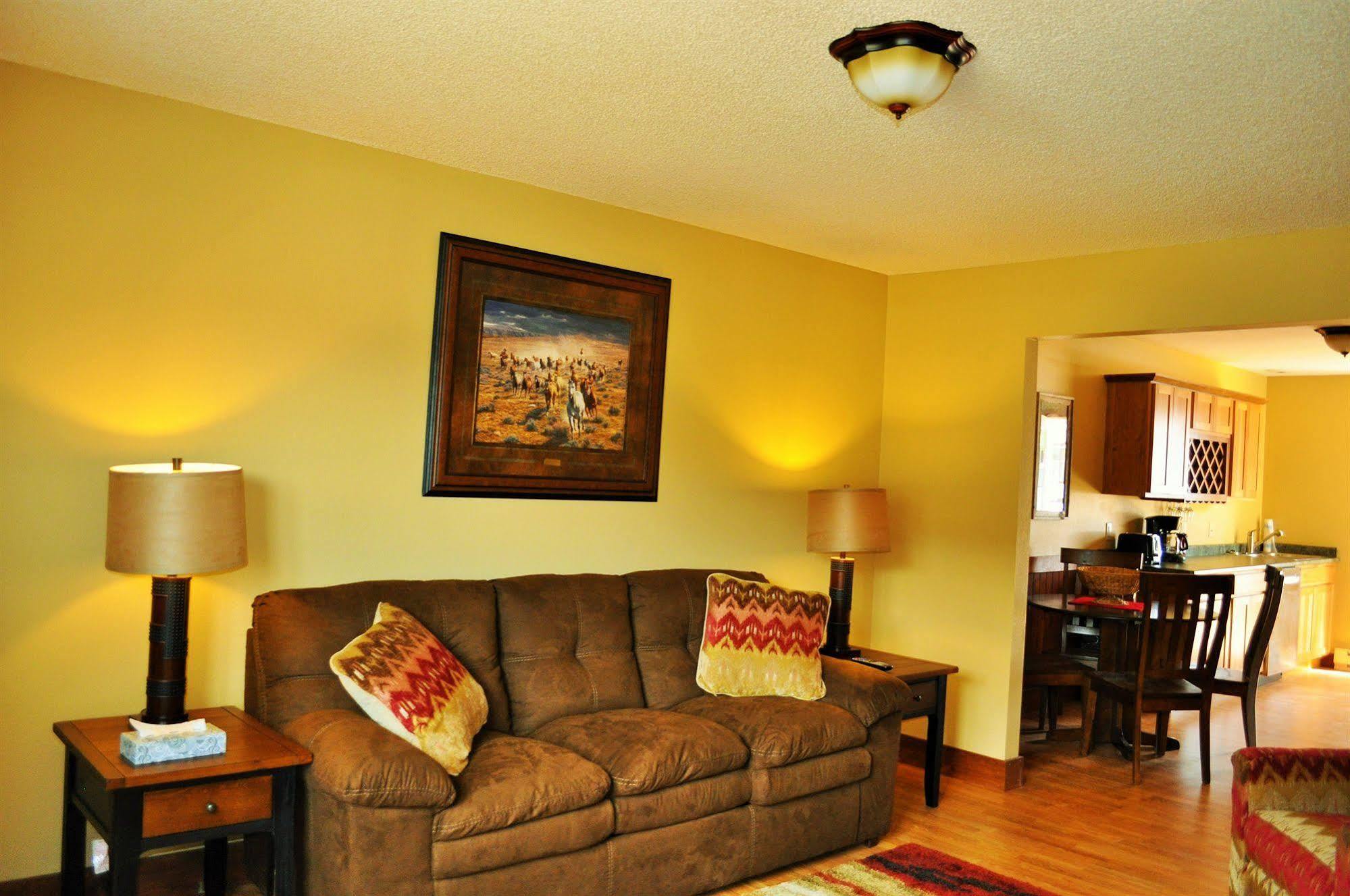 Yellowstone Condos & Suites Gardiner Ngoại thất bức ảnh